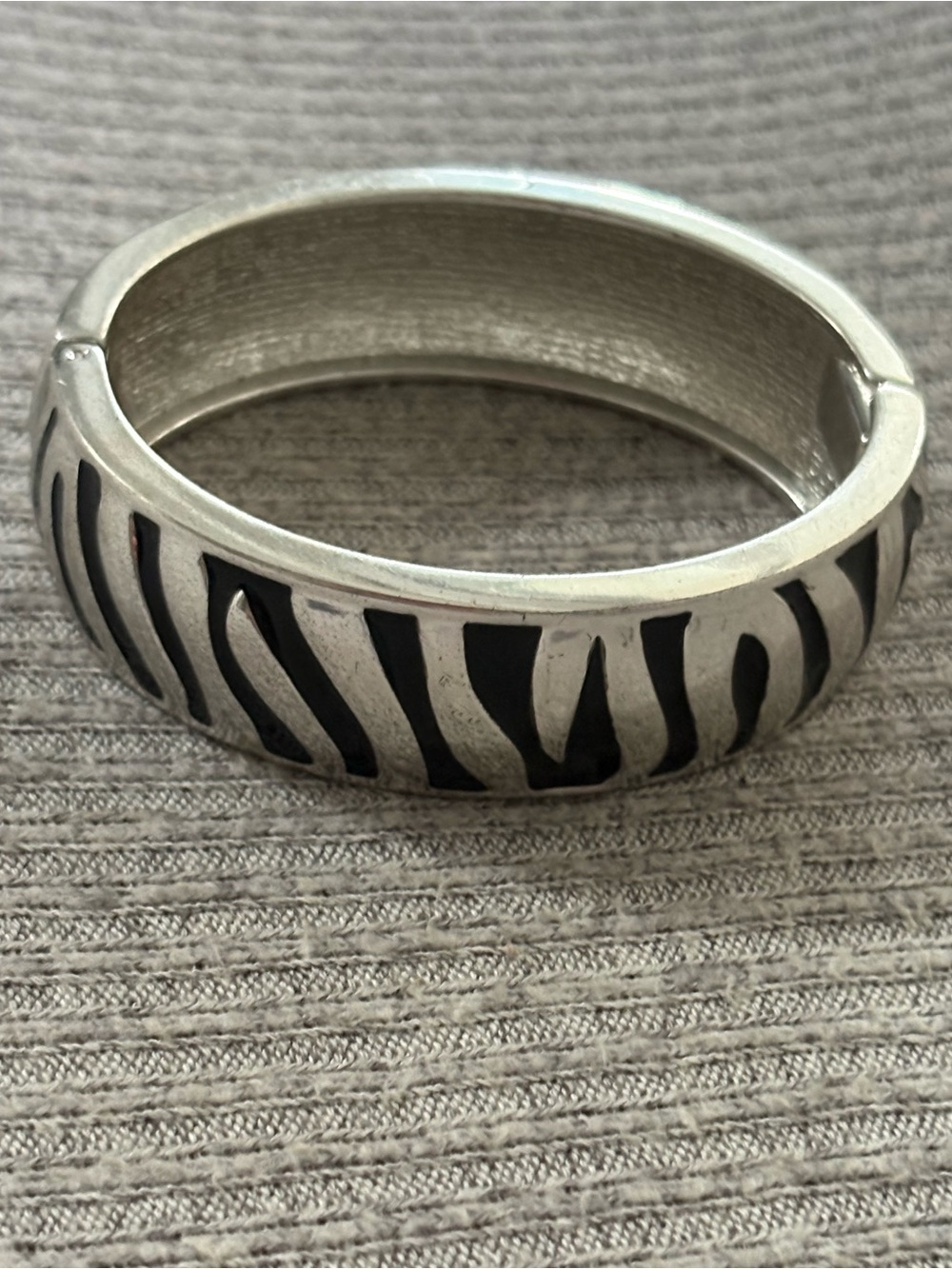 Retro theme silver tone black zebra design hinge bracelet